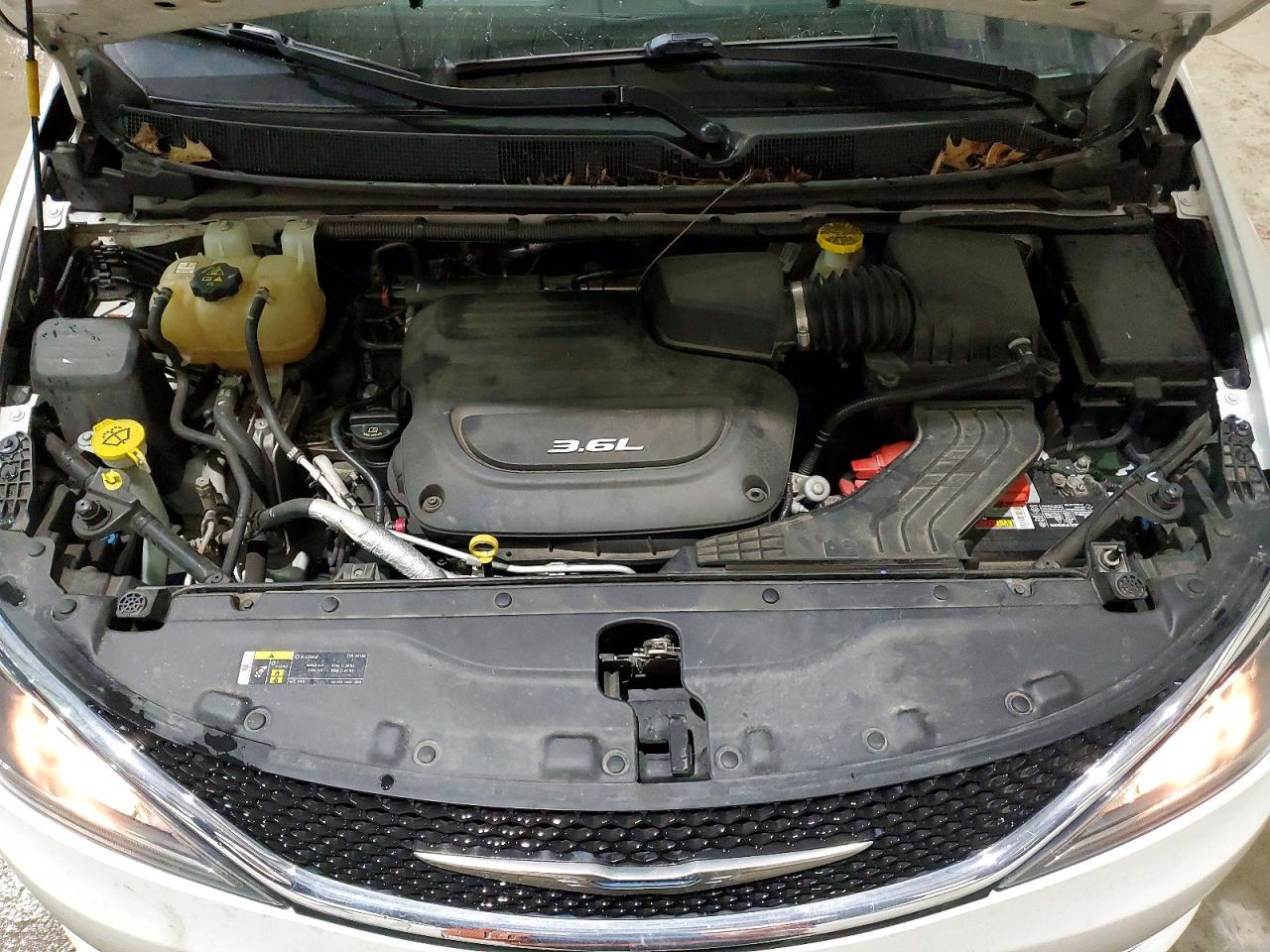 2018 Chrysler Pacifica Touring l