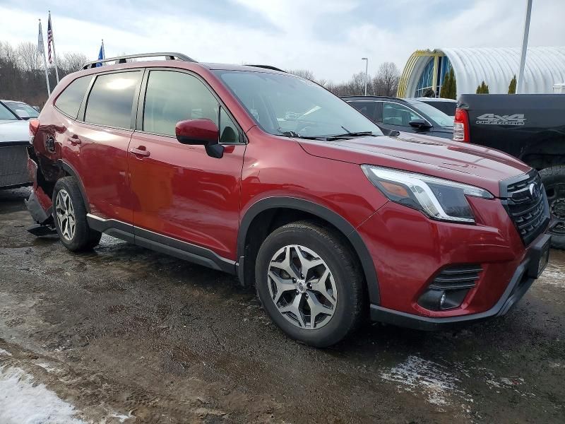 2024 Subaru Forester Premium