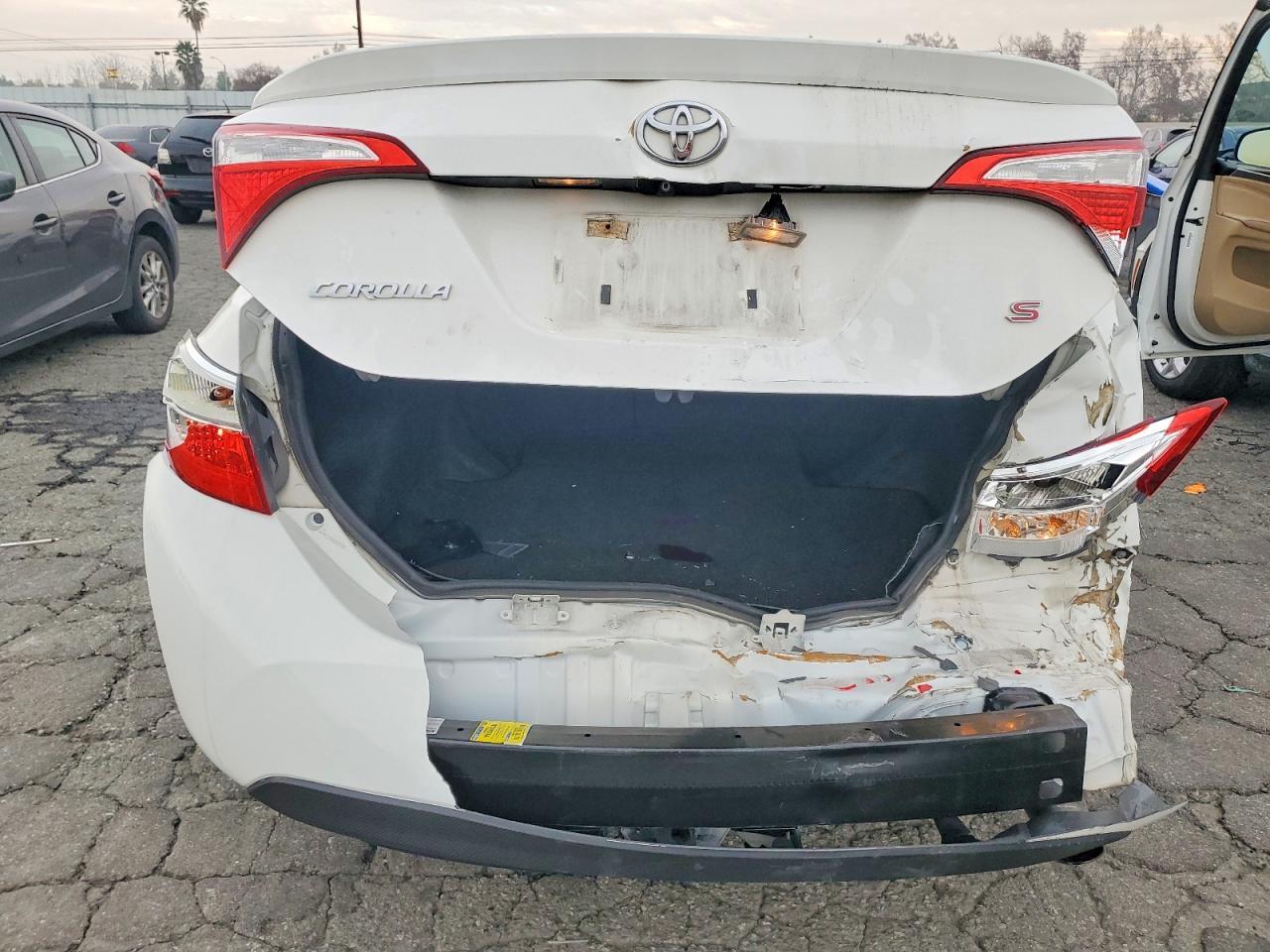2015 Toyota Corolla l