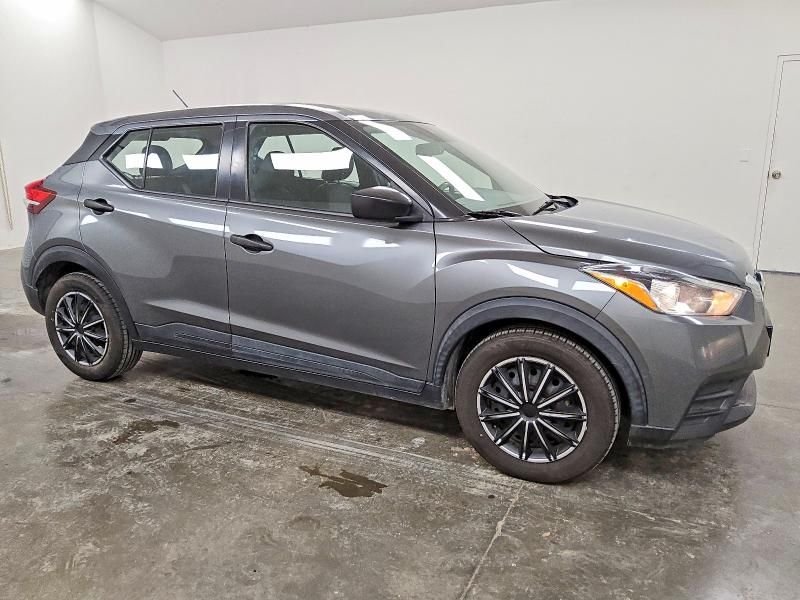 2020 Nissan Kicks s