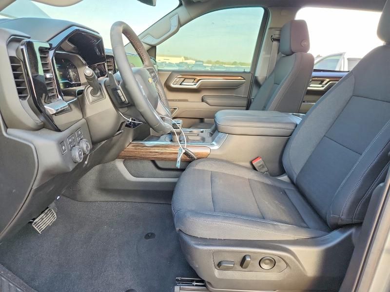 2025 Chevrolet Silverado K1500 lt
