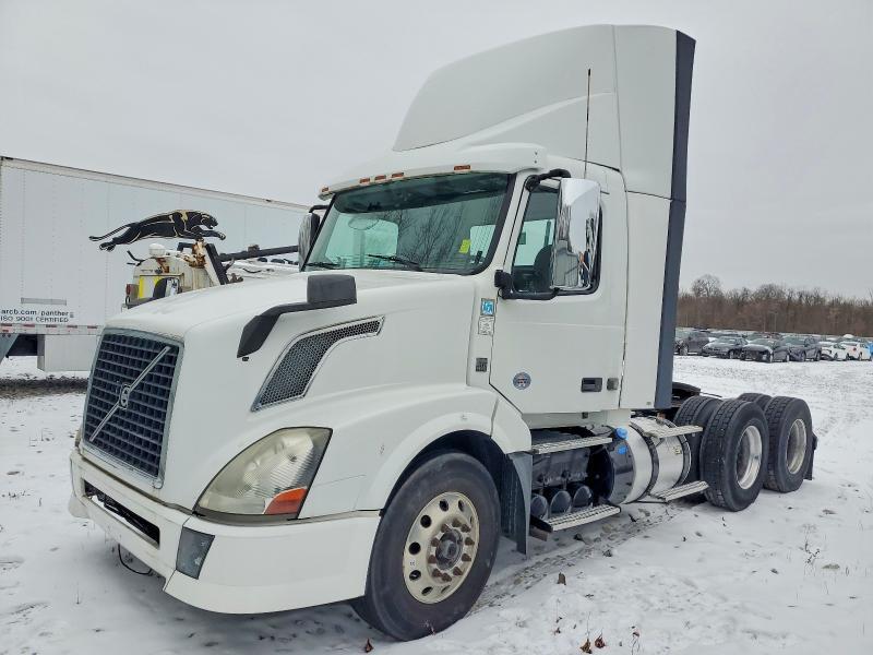 2015 Volvo Vnl Semi Truck