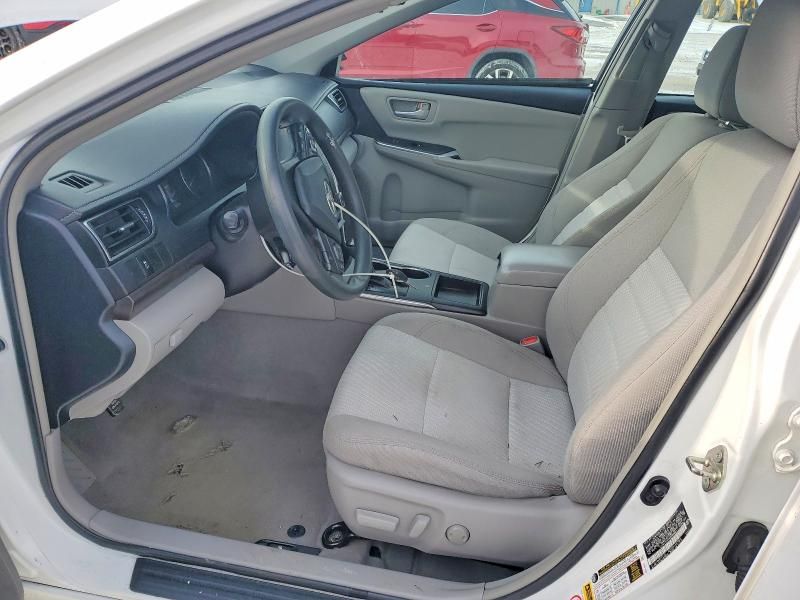 2016 Toyota Camry le