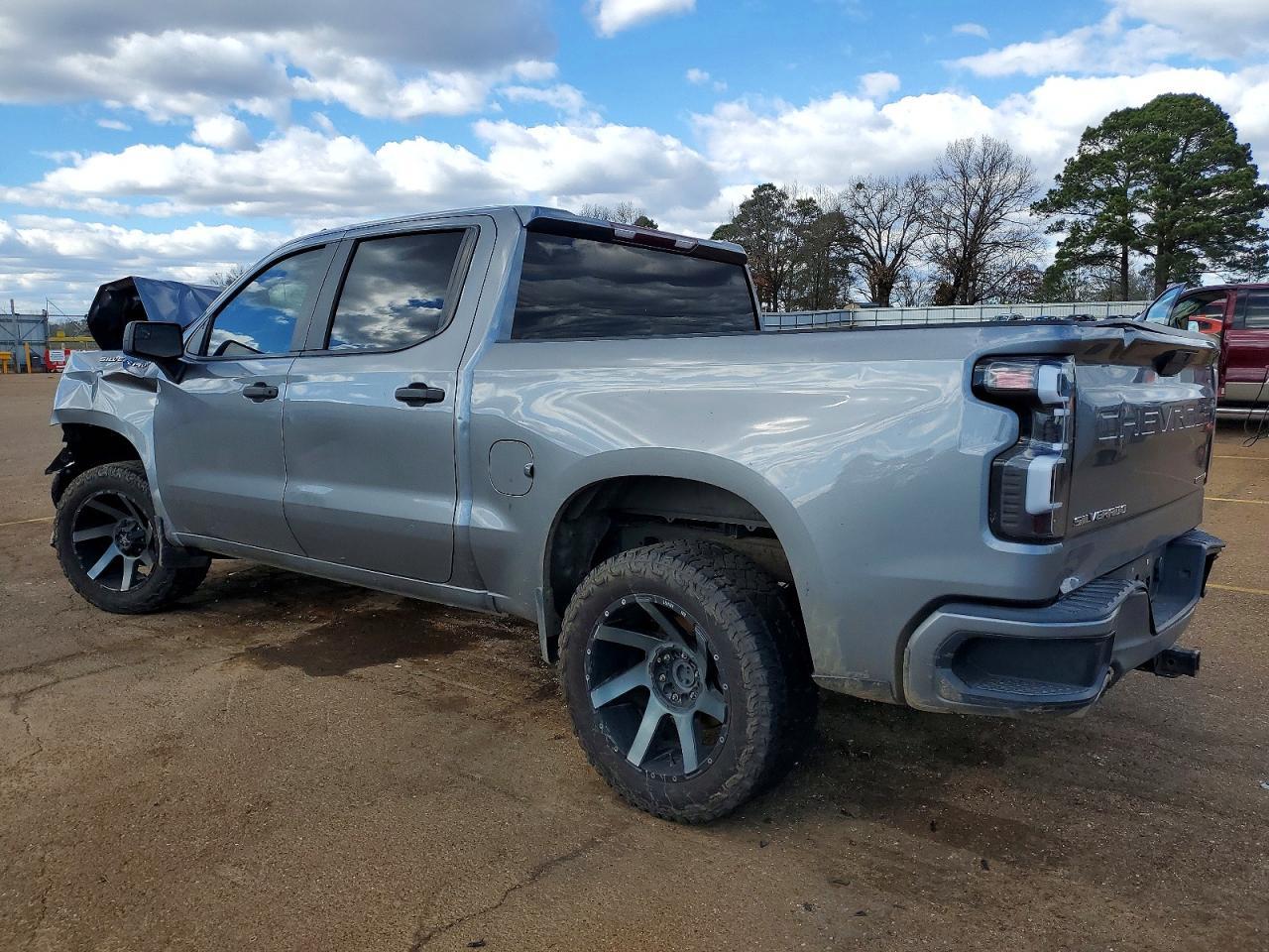 2020 Chevrolet Silverado C1500 Custom