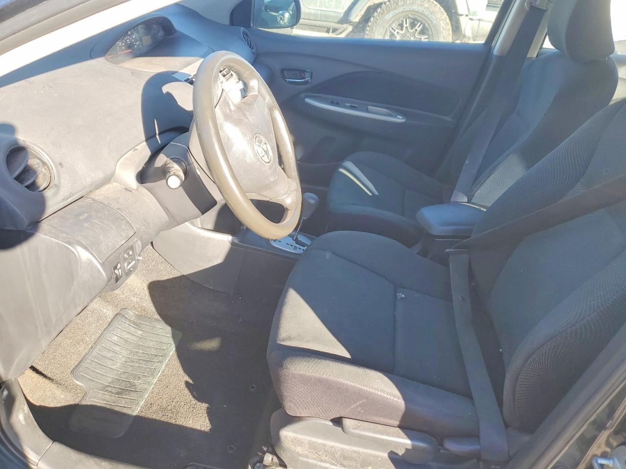 2009 Toyota Yaris Base