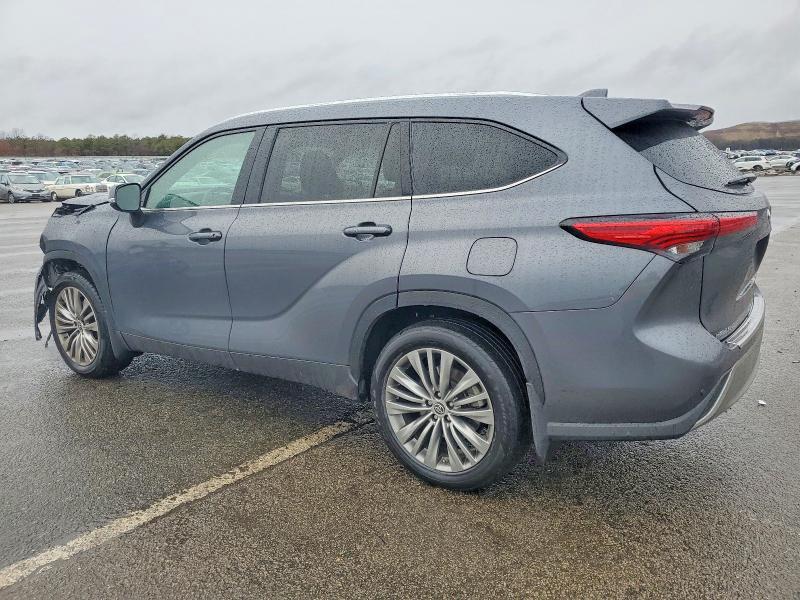 2020 Toyota Highlander Platinum