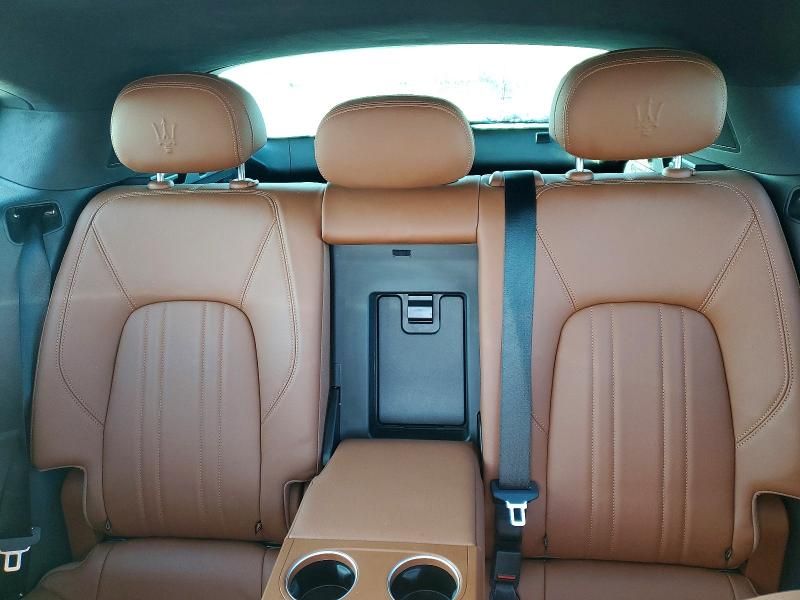 2021 Maserati Levante