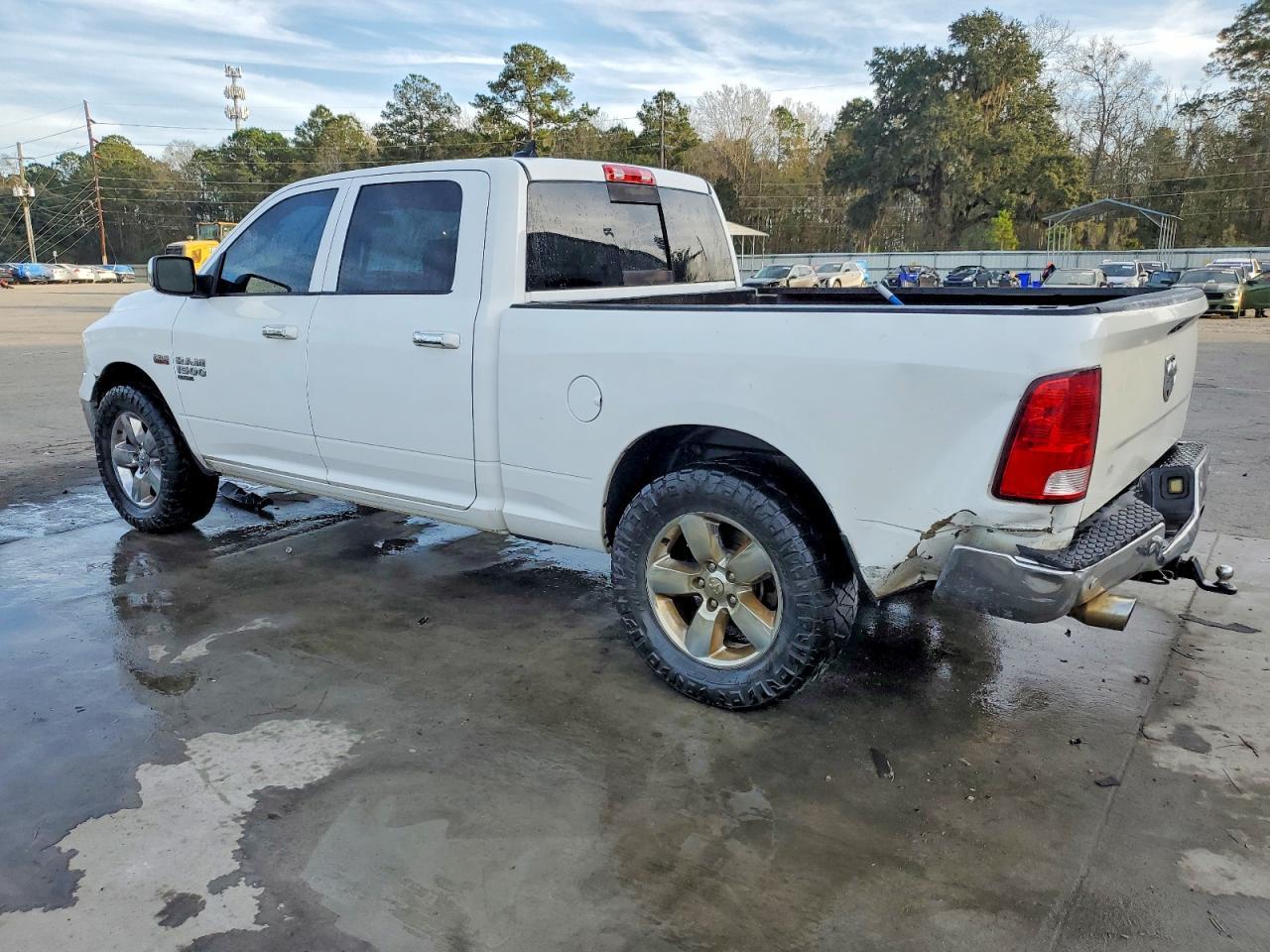 2019 Dodge RAM 1500 Classic SLT