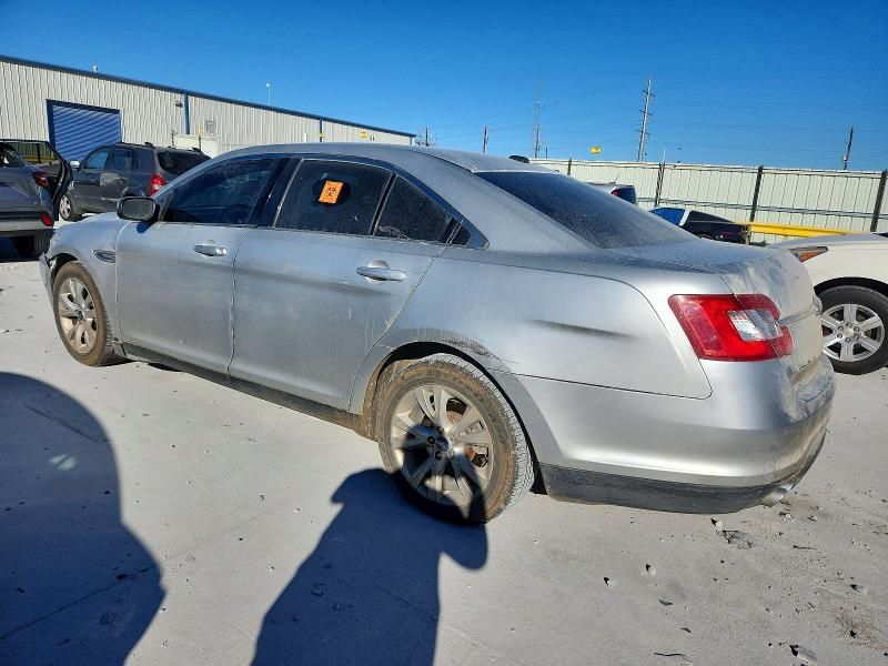 2010 Ford Taurus sel
