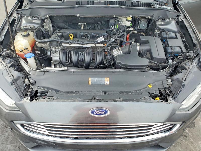 2019 Ford Fusion s