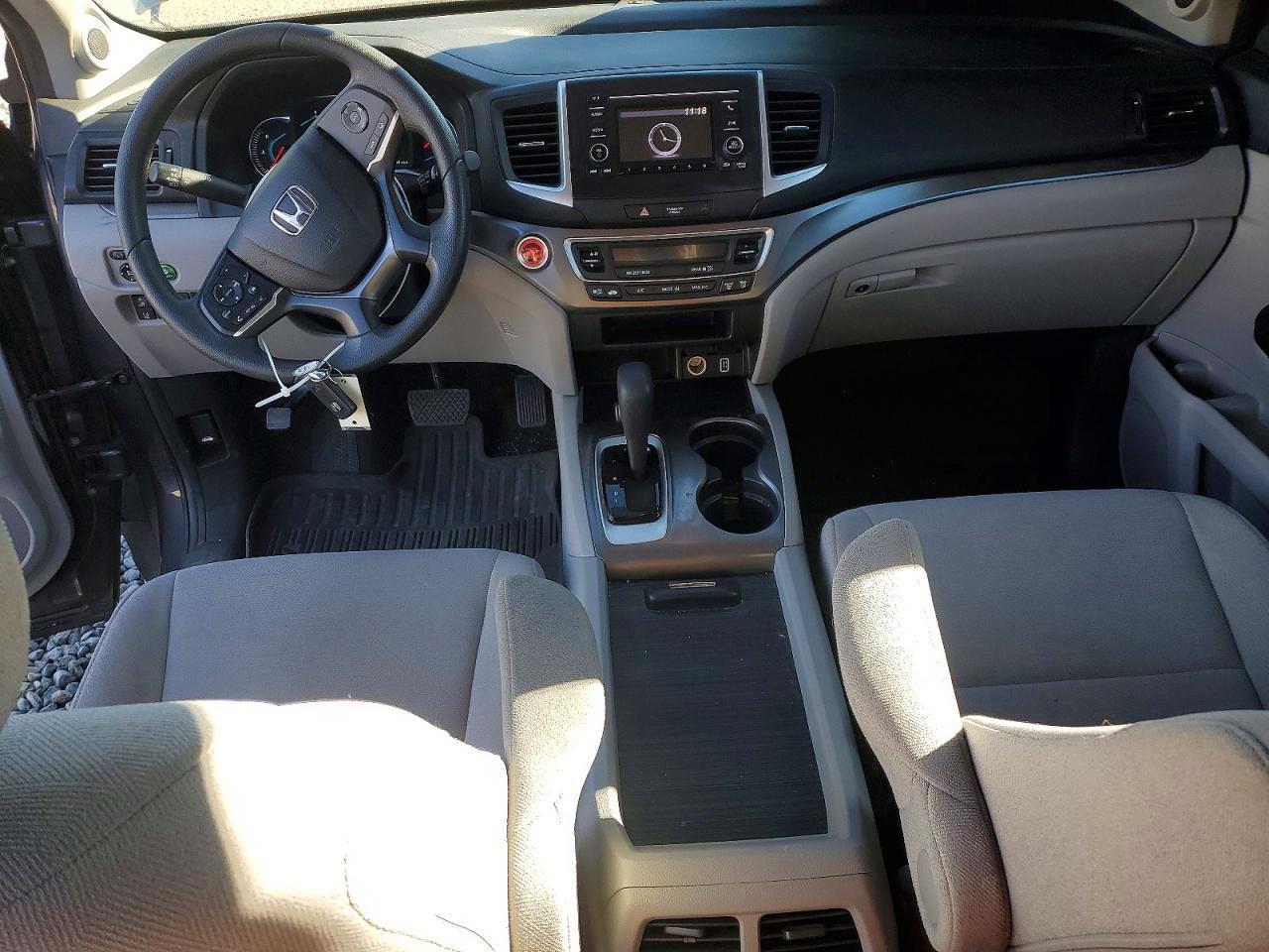 2020 Honda Pilot lx