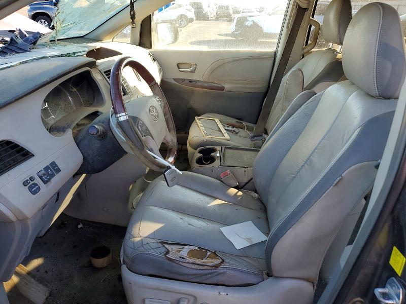 2011 Toyota Sienna xle