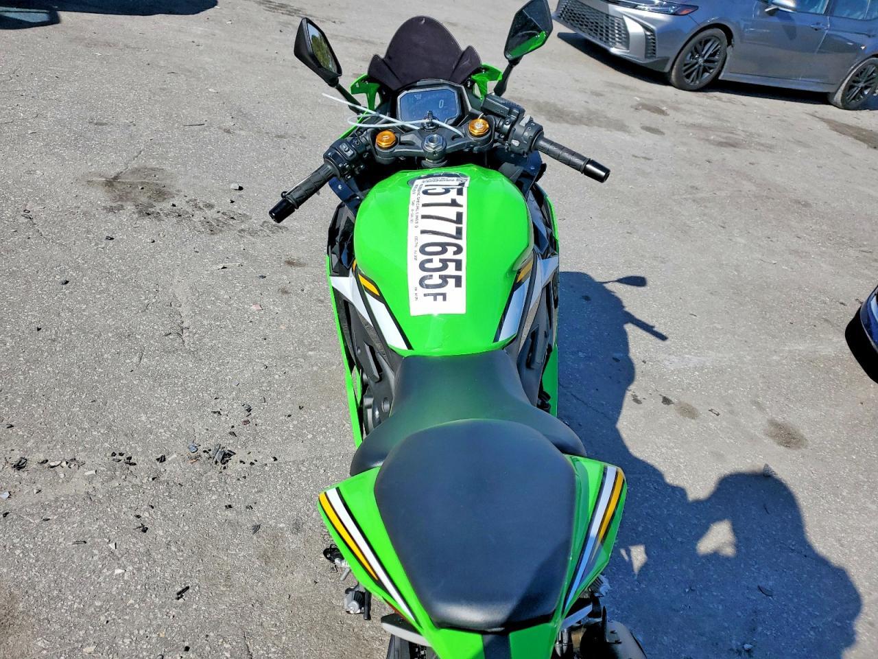 2025 Kawasaki ZX400