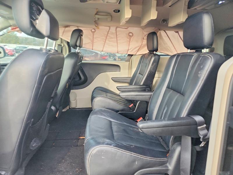 2014 Chrysler Town & Country Touring