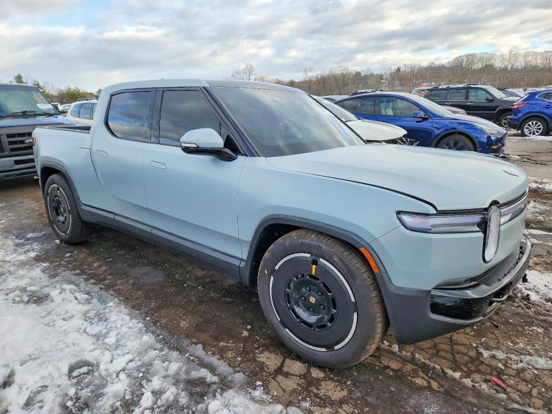 2025 Rivian R1T Adventure