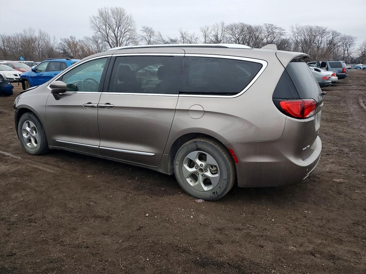 2017 Chrysler Pacifica Touring l Plus