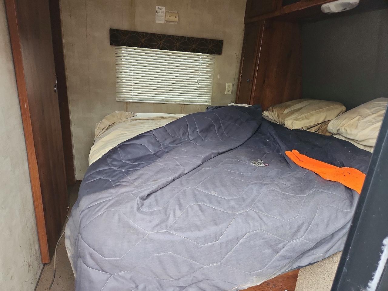 2015 Keystone Hideout SE