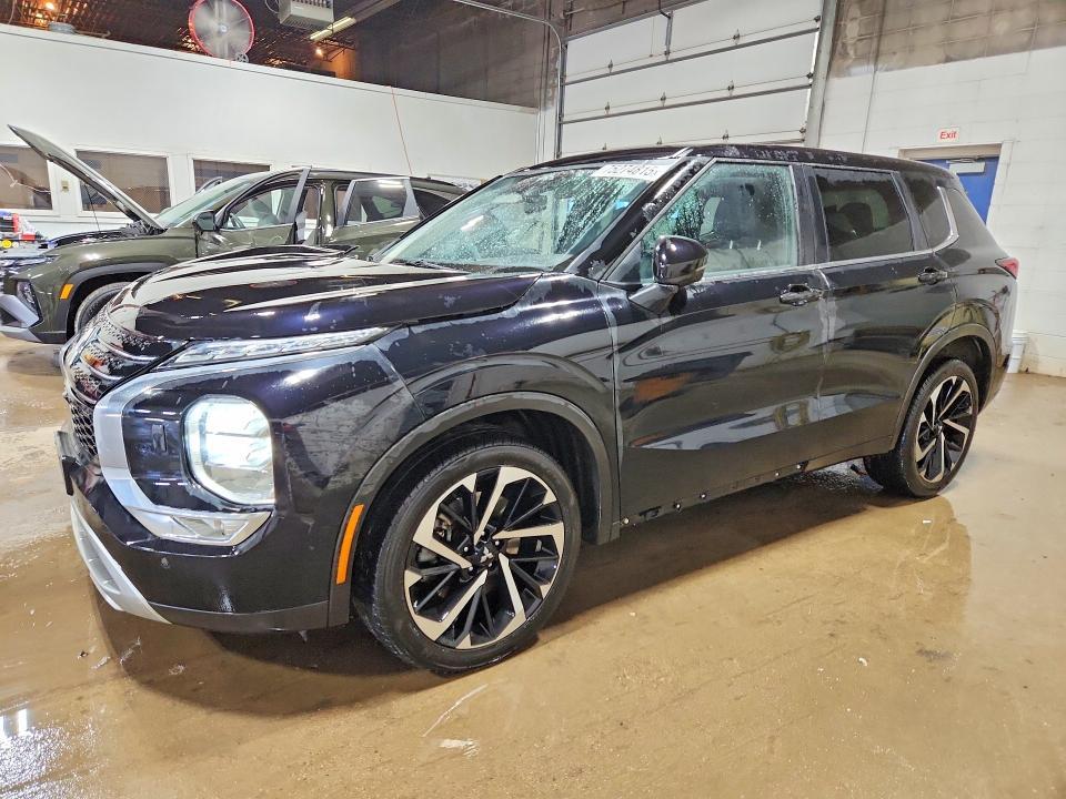 2022 Mitsubishi Outlander se
