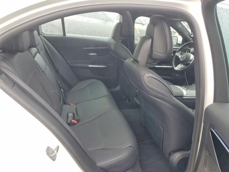 2024 Mercedes-Benz C300