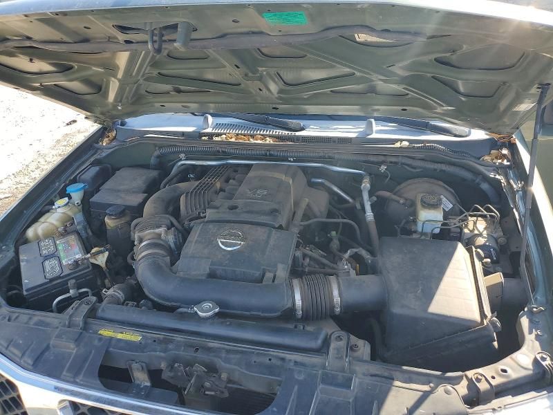 2005 Nissan Frontier Crew cab le