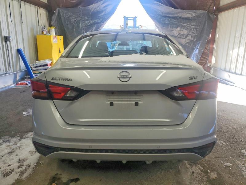 2024 Nissan Altima sv