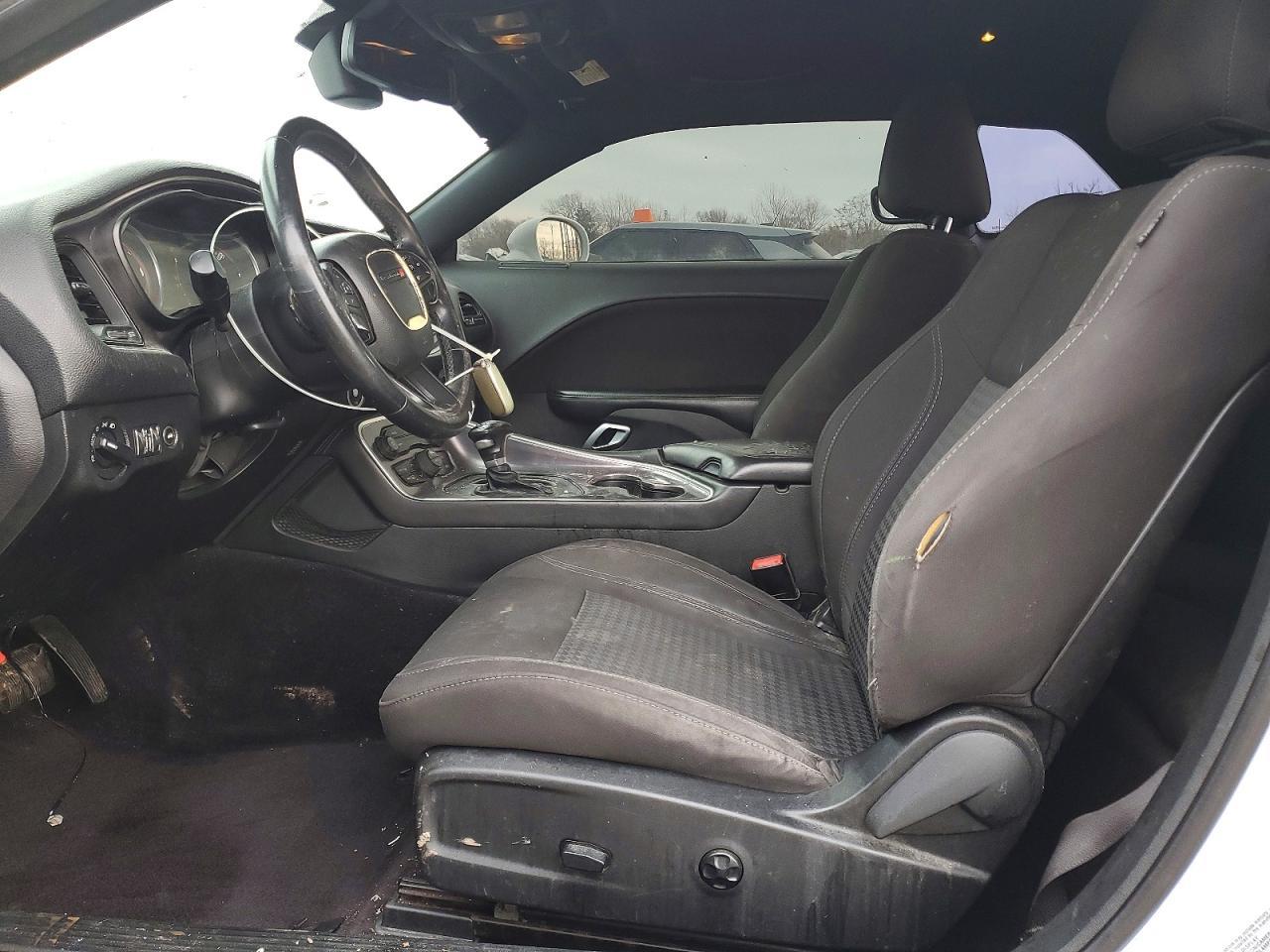 2017 Dodge Challenger sxt