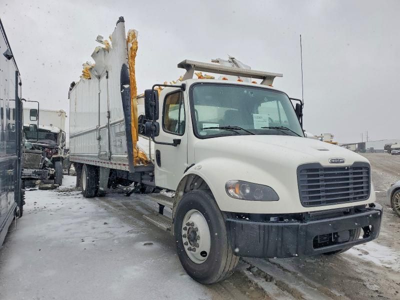 2024 Freightliner M2 106 Med-box Truck