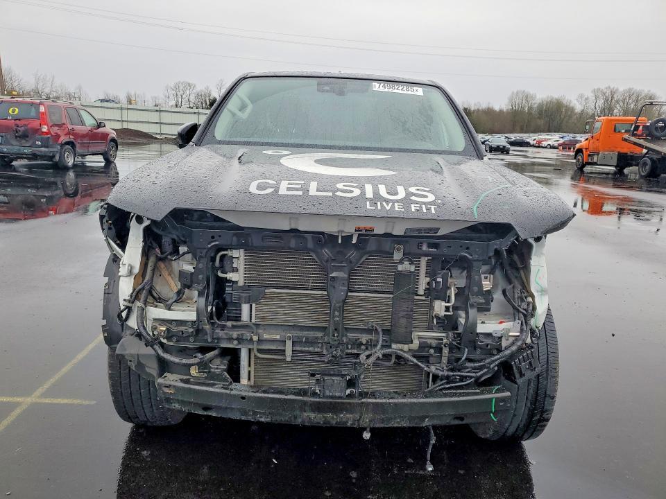 2024 Nissan Frontier s