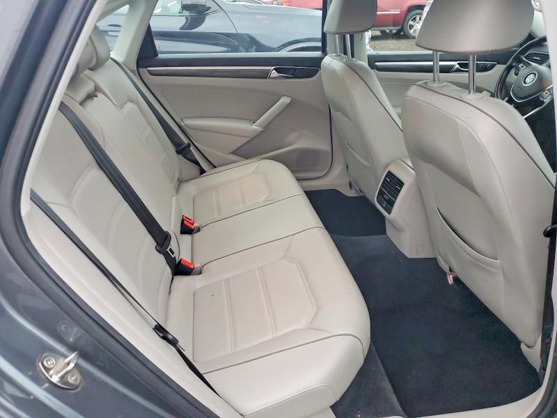 2018 Volkswagen Passat se