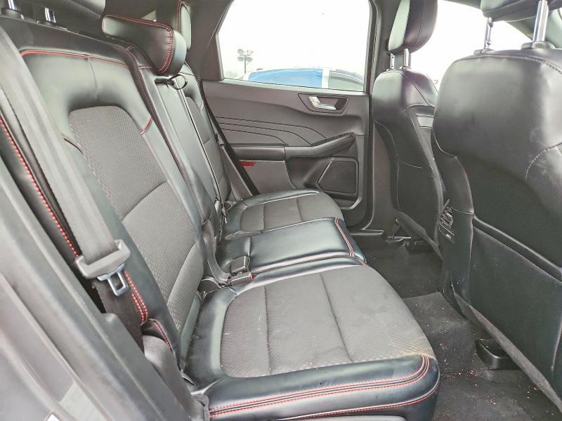 2023 Ford Escape st Line