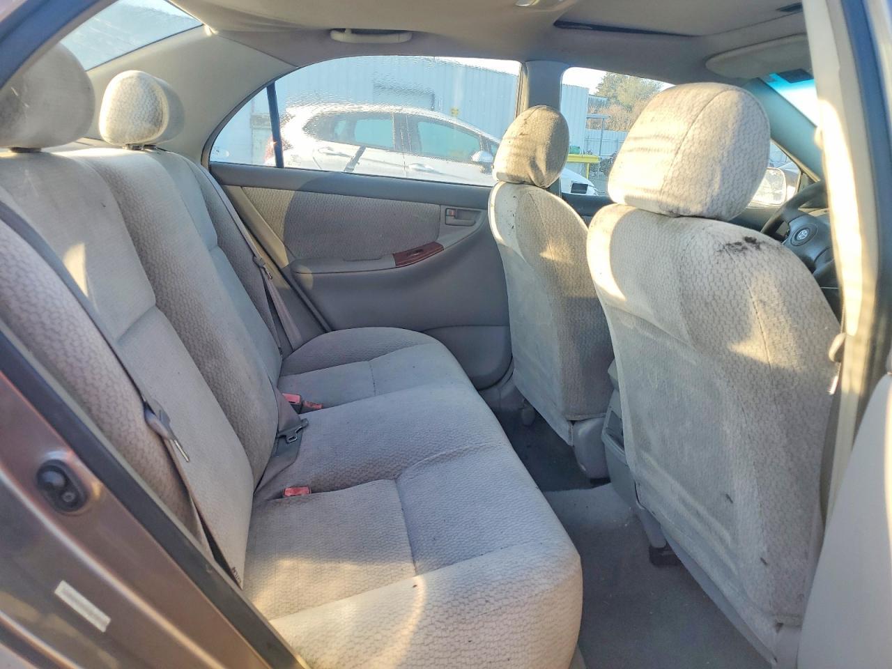 2003 Toyota Corolla le