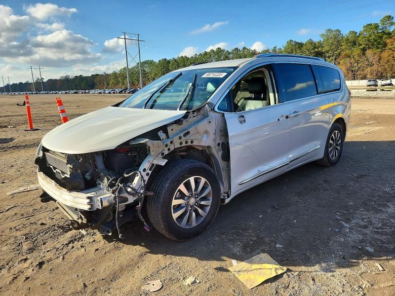 2020 Chrysler Pacifica Touring l Plus