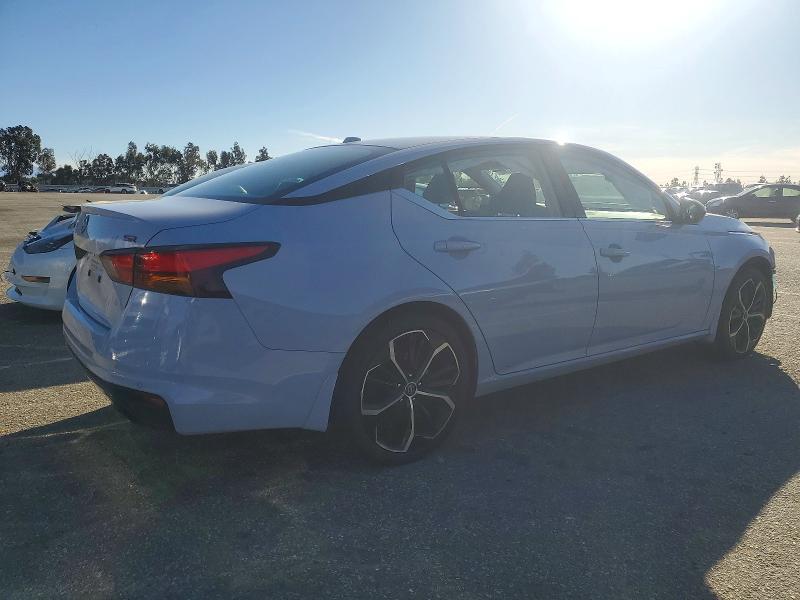 2024 Nissan Altima sr