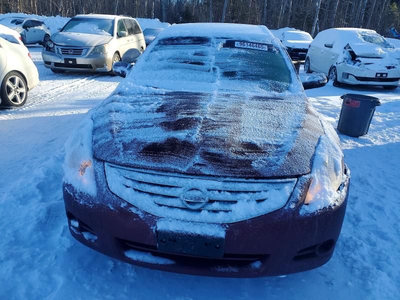 2010 Nissan Altima Base