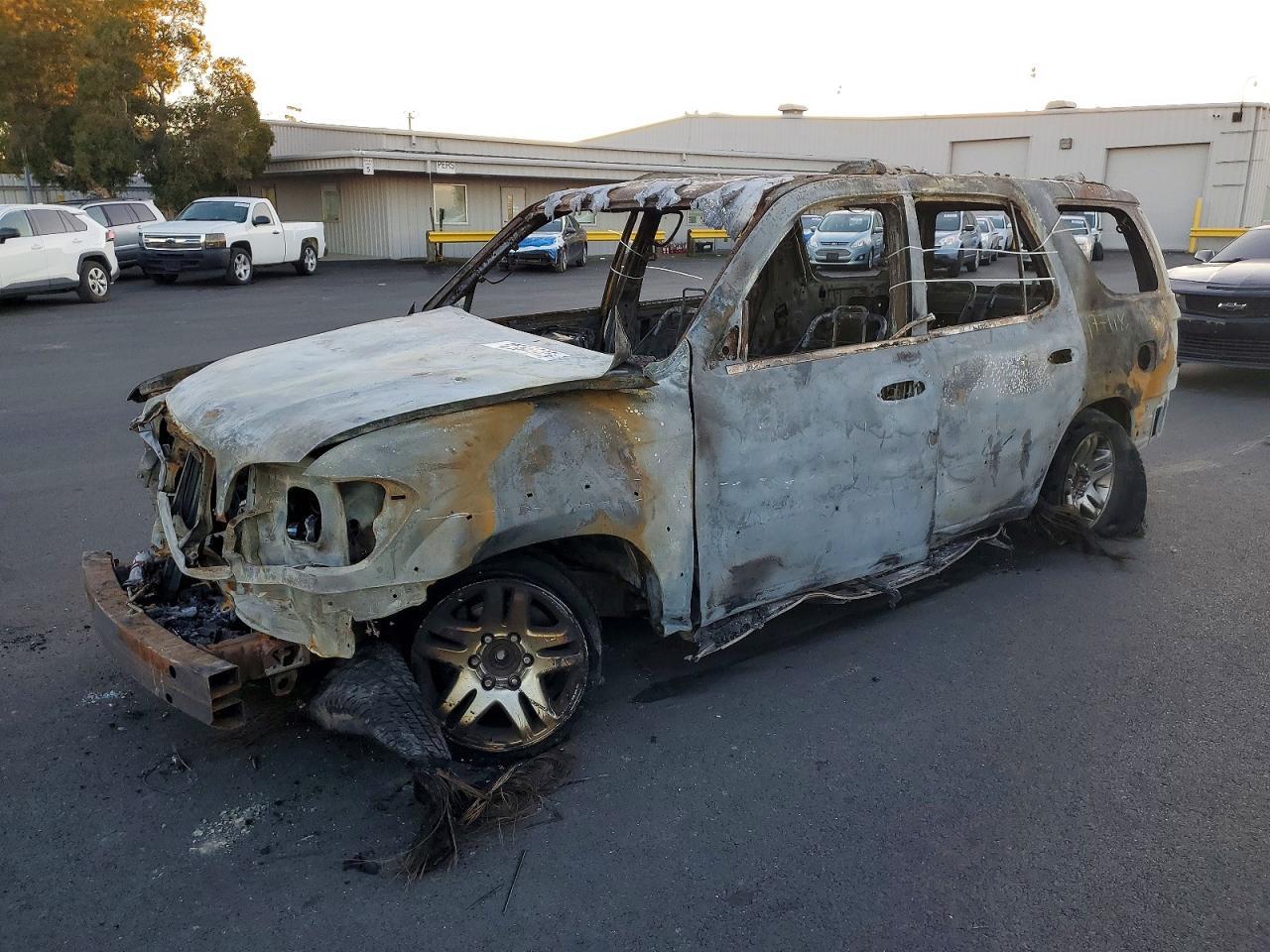 2003 Toyota Sequoia SR5