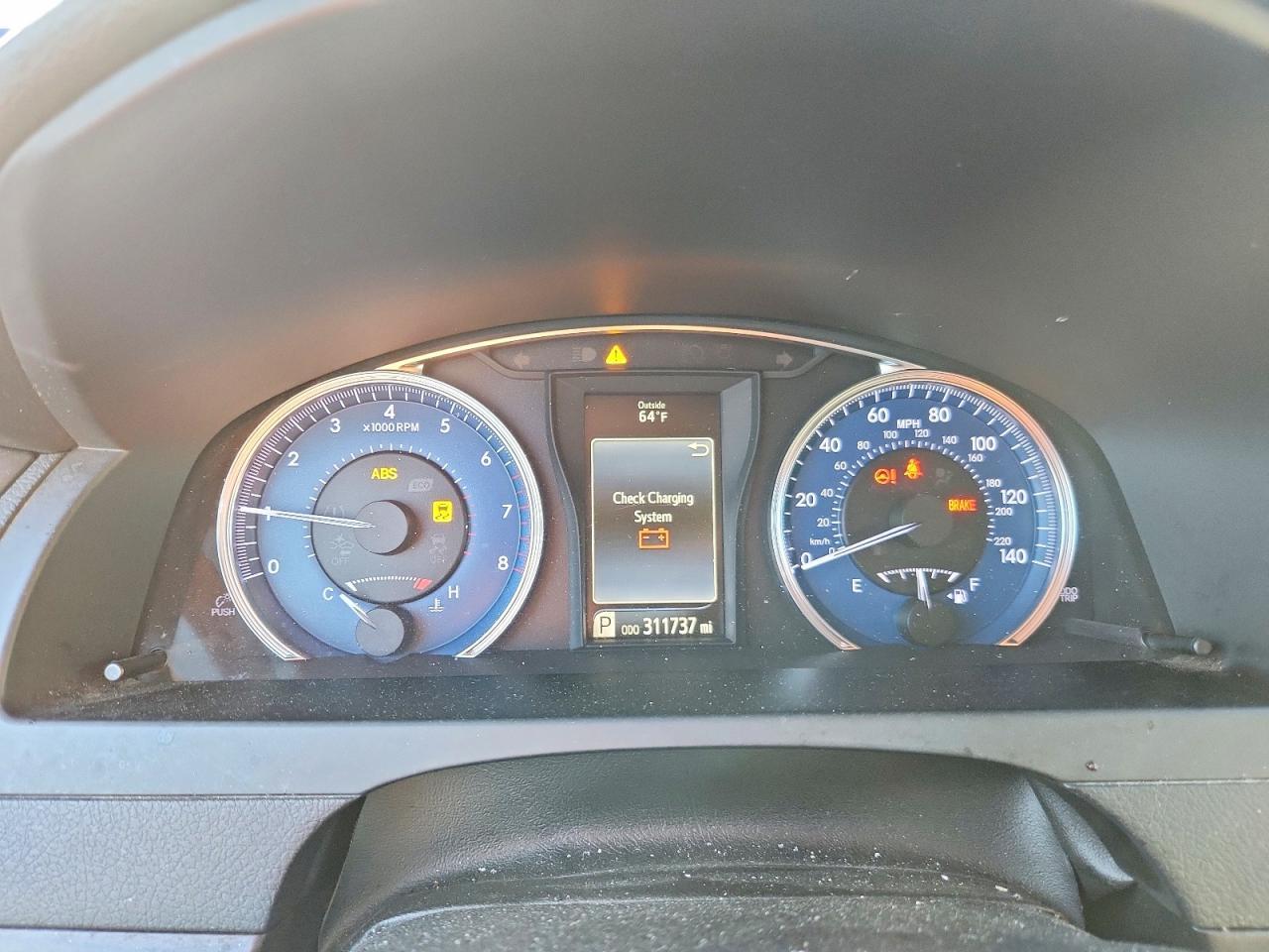 2016 Toyota Camry le
