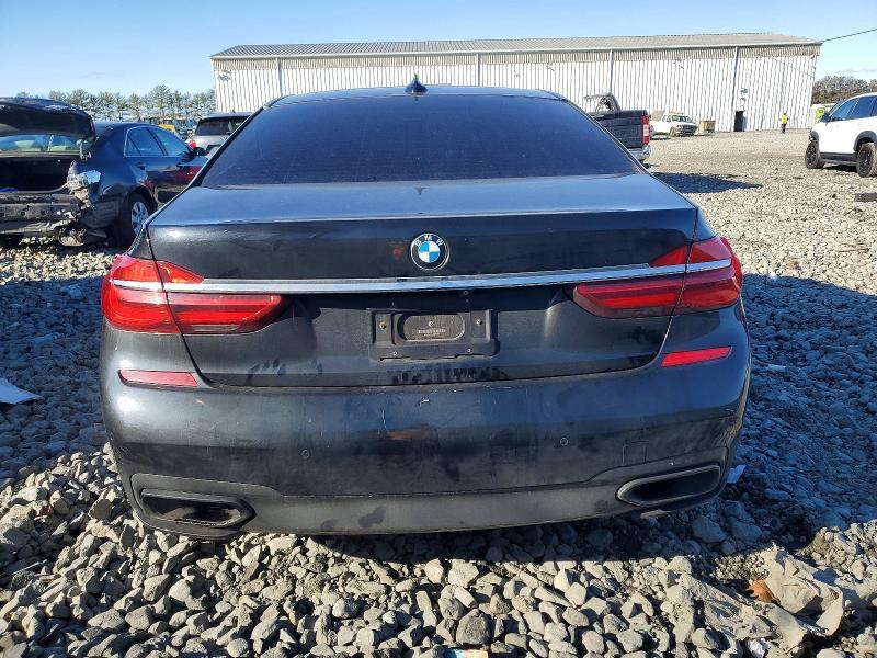 2018 BMW 740 i