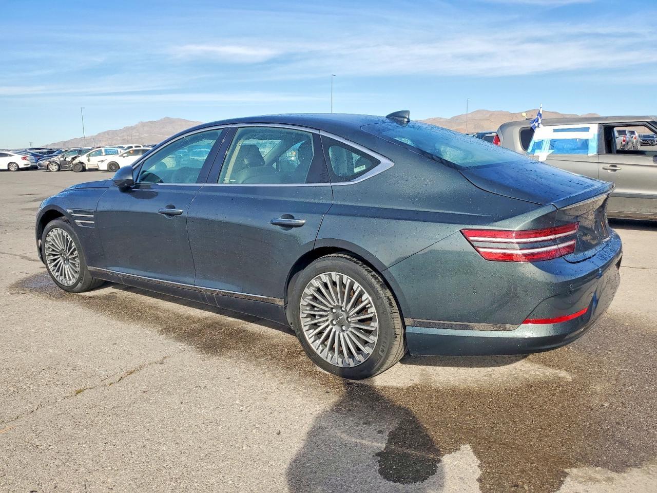 2023 Genesis G80