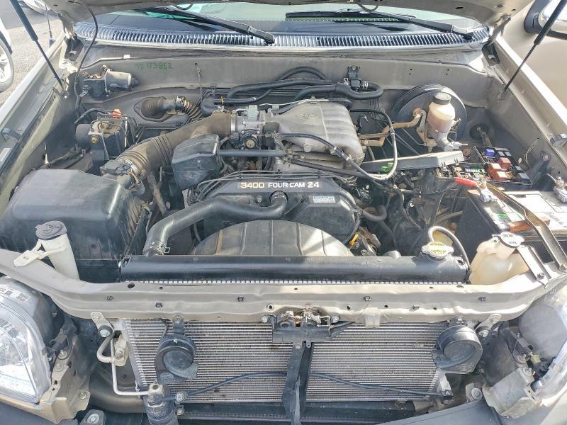 2003 Toyota Tundra Access cab SR5