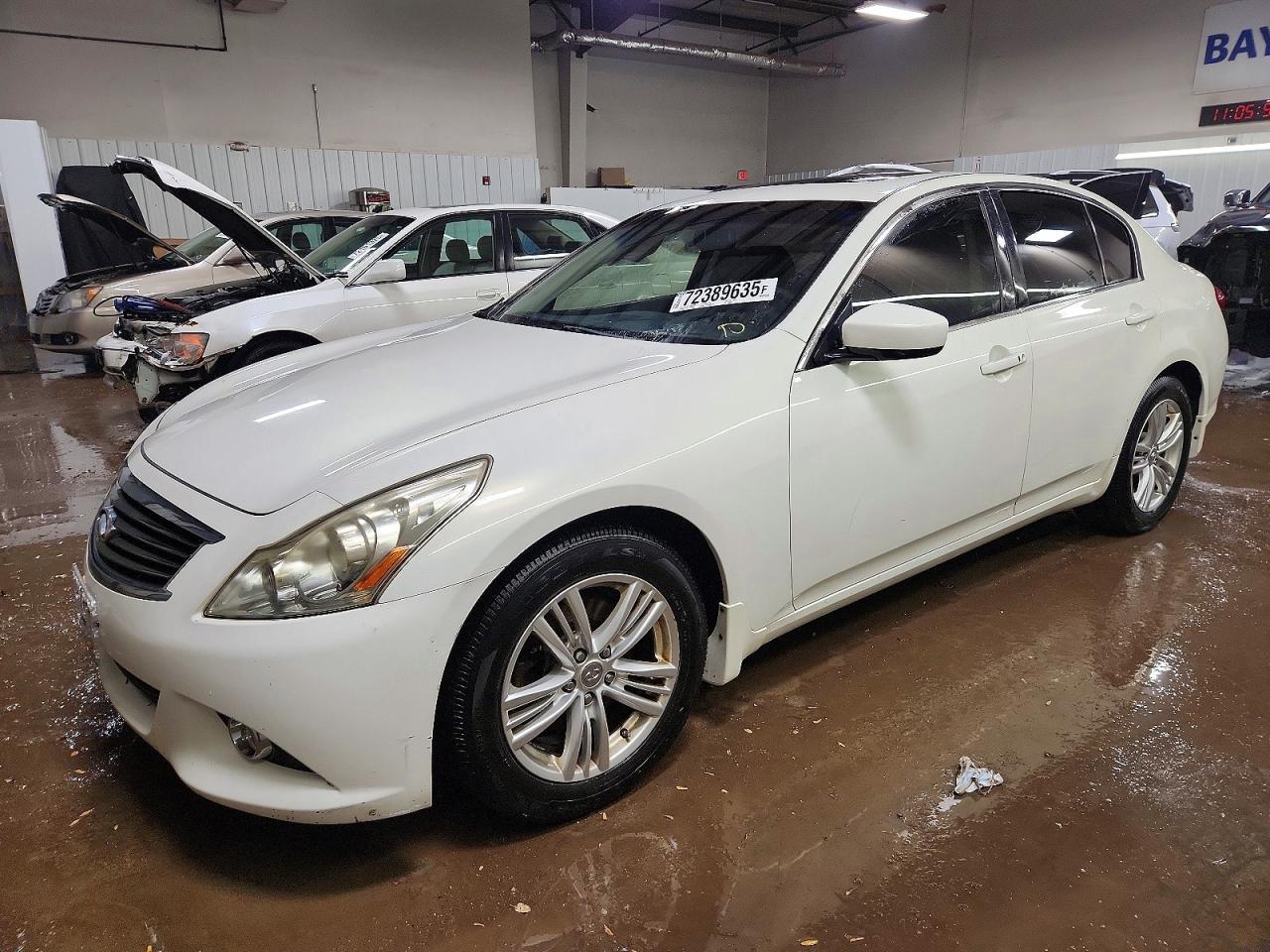 2013 Infinity G37 Sedan x