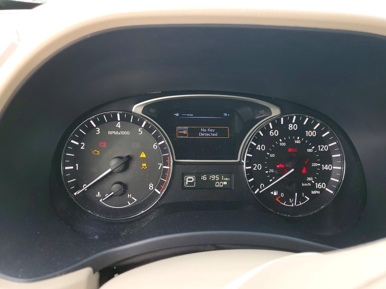 2013 Nissan Pathfinder s