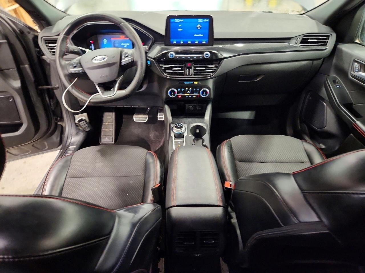 2024 Ford Escape st Line