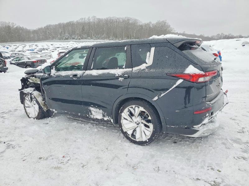 2022 Mitsubishi Outlander se