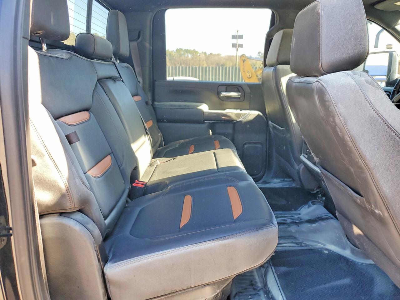 2021 GMC Sierra K2500 AT4