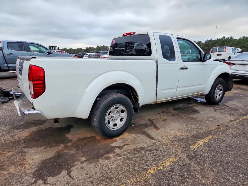 2016 Nissan Frontier s