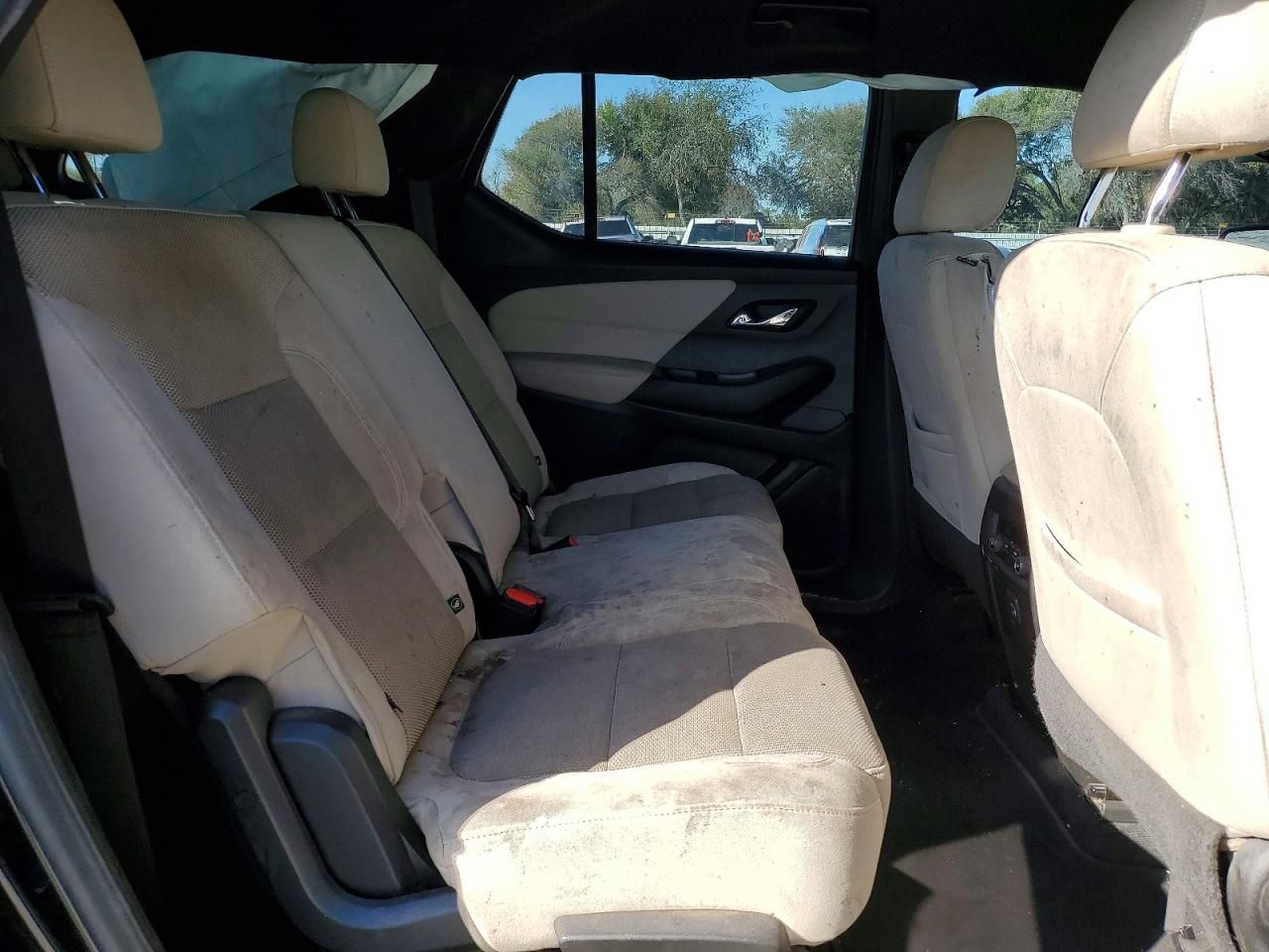 2022 Chevrolet Traverse ls