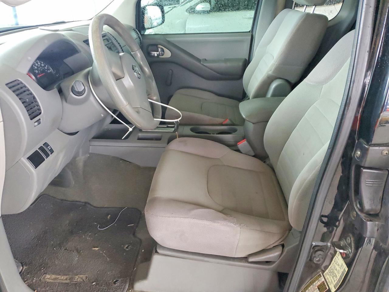 2009 Nissan Frontier King cab xe