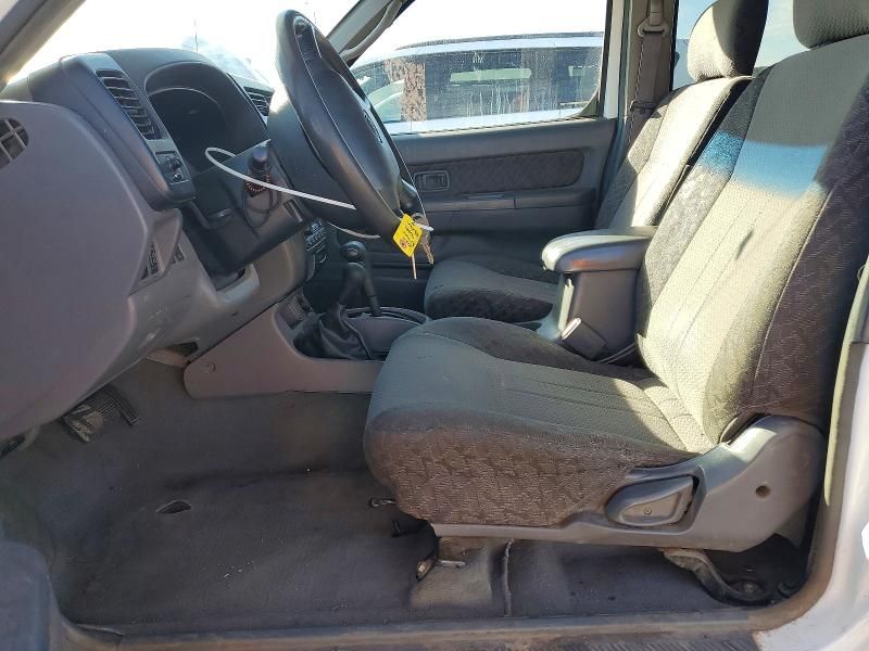 2001 Nissan Xterra xe