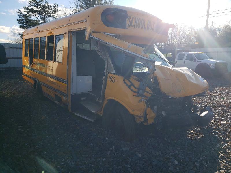 2014 Chev Rolet Express School bus