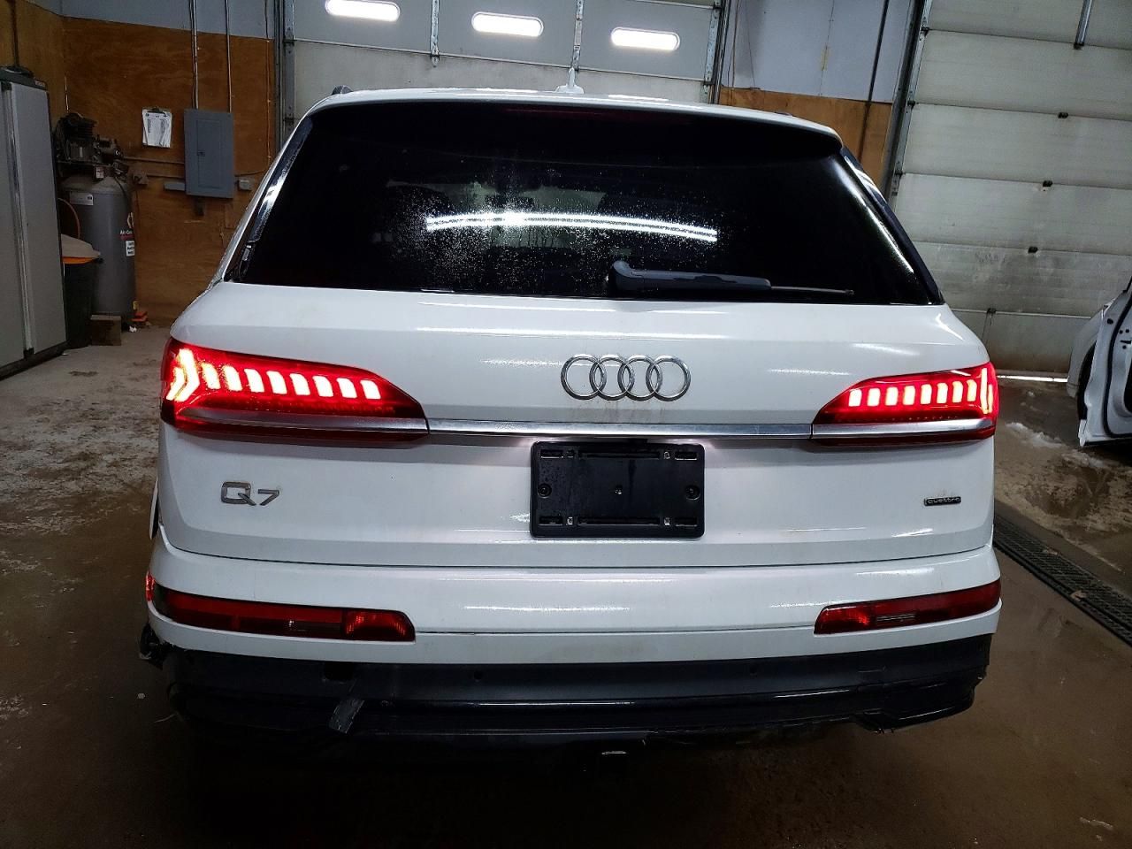 2020 Audi Q7 Premium Plus